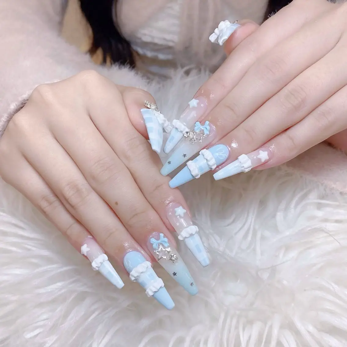ネイル 長さ出し 水色 持ち込み 夏ネイル ハンドネイル Anh 高田馬場のネイルデザイン