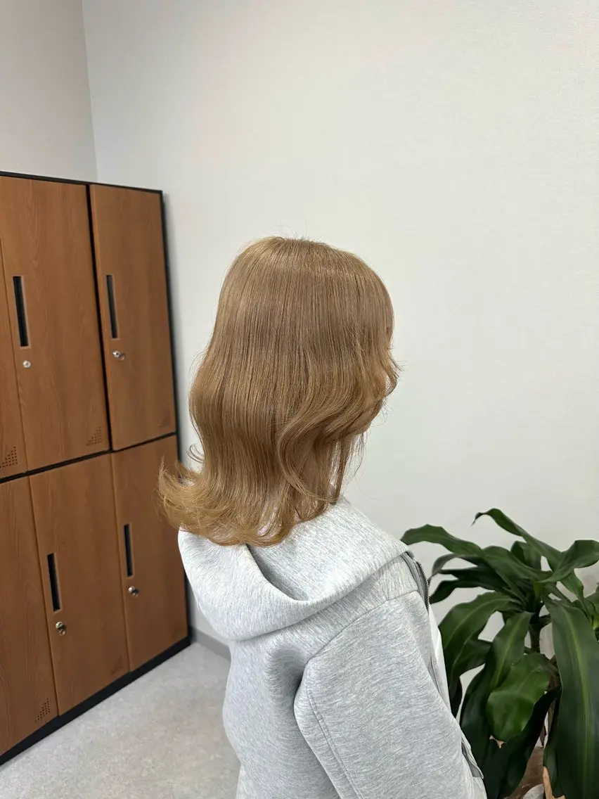 ミディアム ヘアカラー 中島 大聖のヘアスタイル