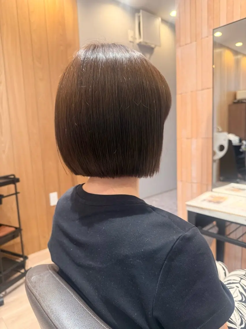 ミディアム カット 佐藤 凜華のヘアスタイル