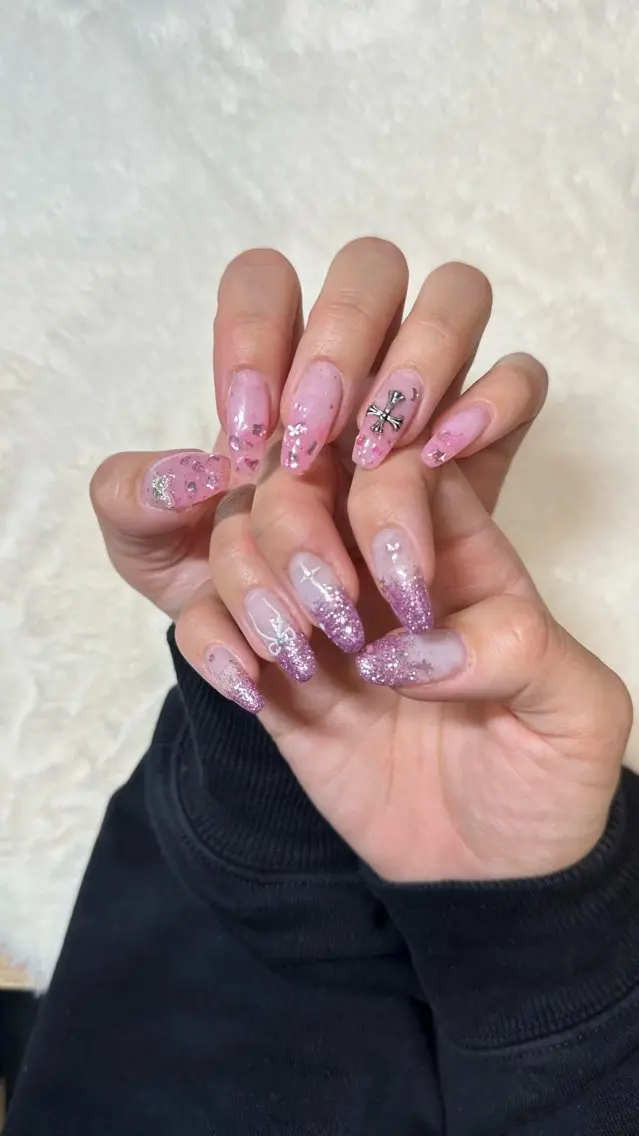 セミロング yuka ⭐︎のネイルデザイン