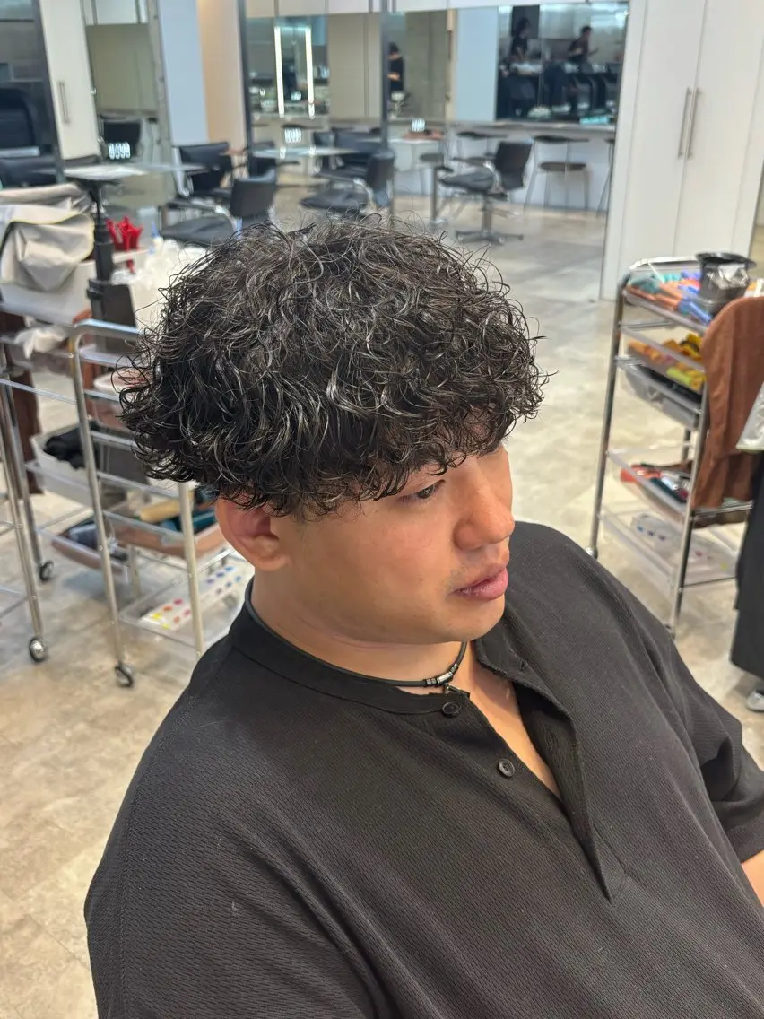 ショート パーマ プードルパーマ 【fifth】上條 巧真のヘアスタイル