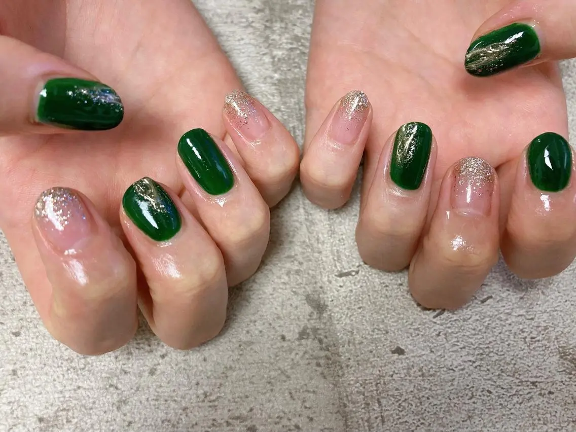 ネイル グリーン ハンドネイル mogunail &blowのネイルデザイン