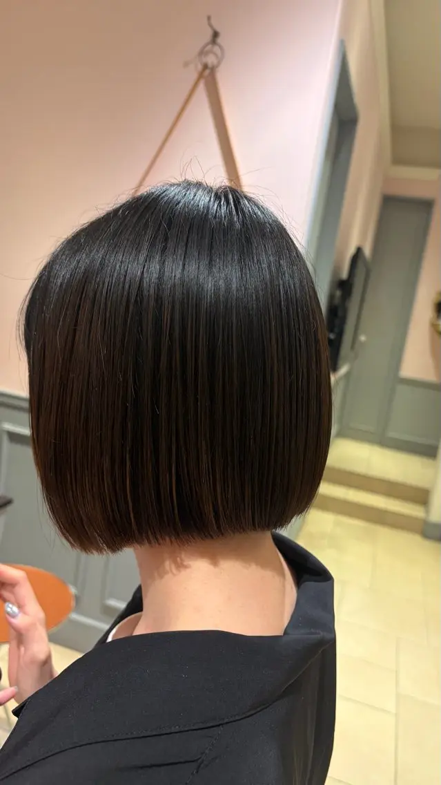 ミディアム 切りっぱなしボブ ボブ 上野 七奈穂のヘアスタイル