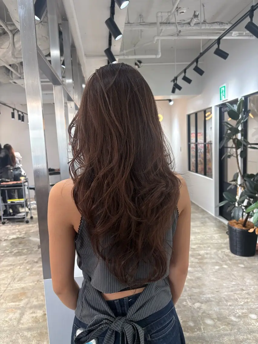 ロング カラー ブラウンカラー ショコラブラウン ハイレイヤー レイヤーカット カット ヘアカラー トリートメント 🎀透明感カラー/韓 国レイヤー／Airiのヘアスタイル