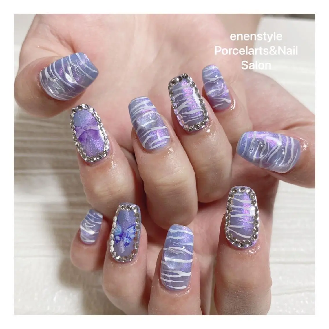 ミディアム ネイル ハンドネイル 🐾enen style 🐾のネイルデザイン