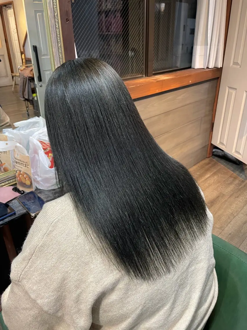 セミロング カラー アッシュ アッシュグレー アッシュグレージュ グレージュ ヘアカラー MIKA💫 艶髪/透明感カラーのヘアスタイル
