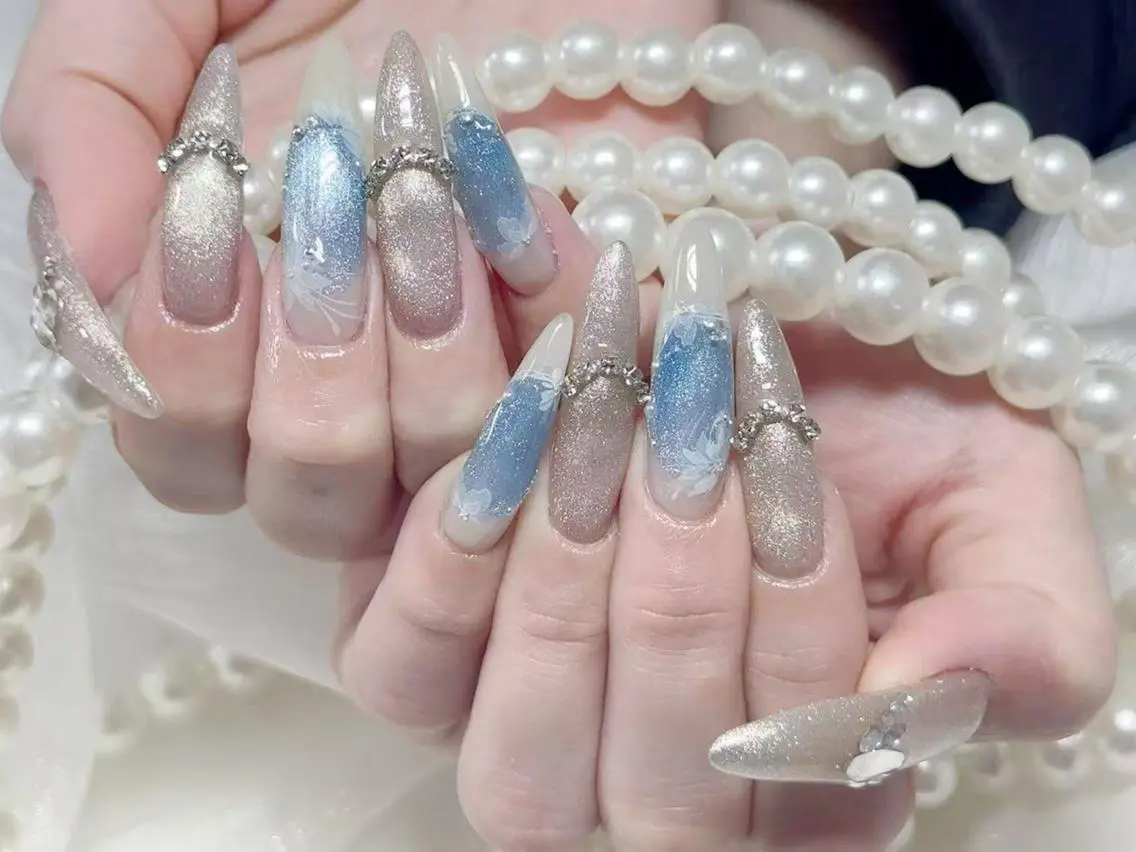 ネイル かすみ ✨のネイルデザイン