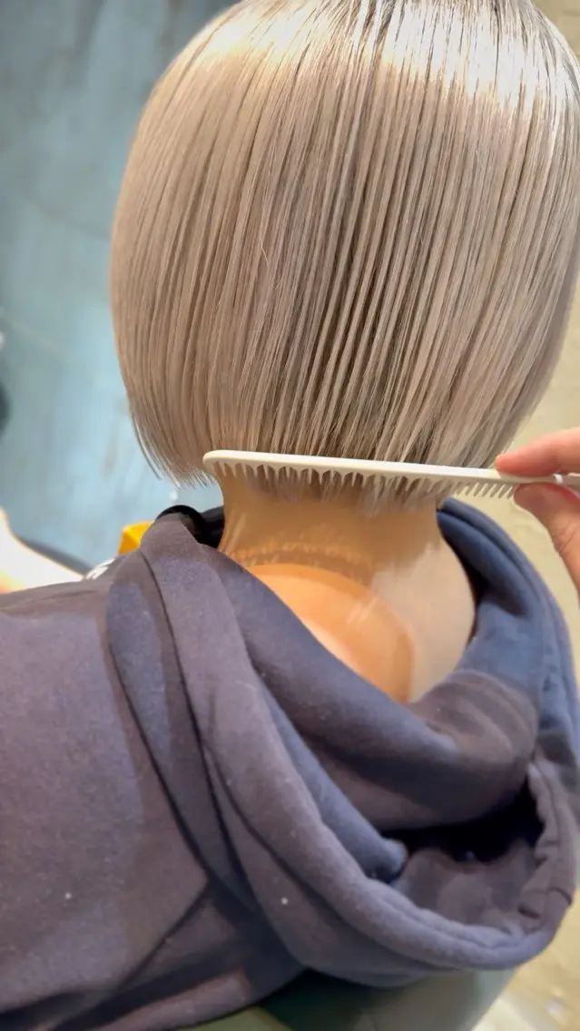 ショート ボブ 坂 直樹のヘアスタイル