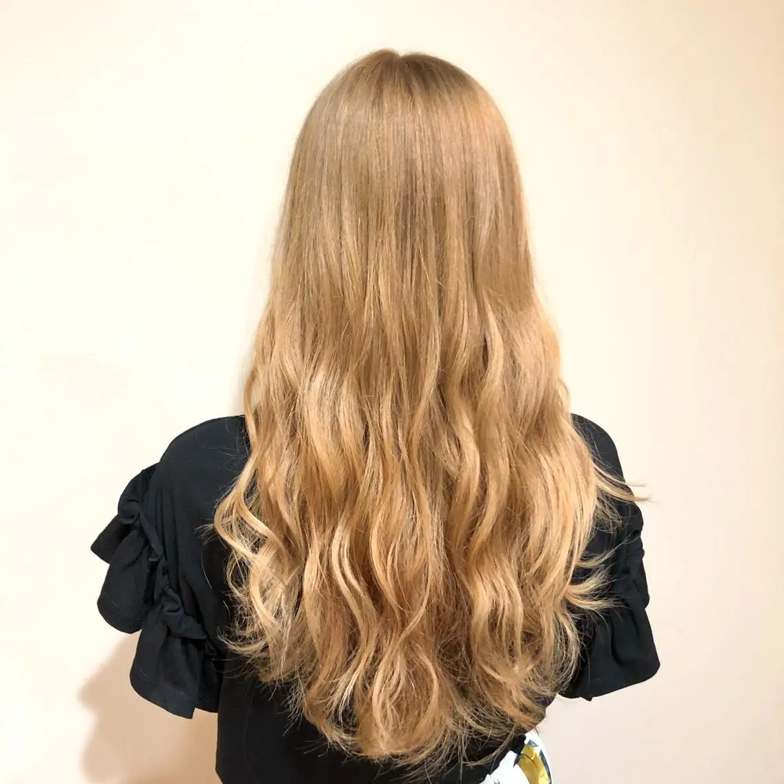 ロング カラー ベージュカラー ヘアカラー トリートメント 💓シールエクステ ルミエールのヘアスタイル