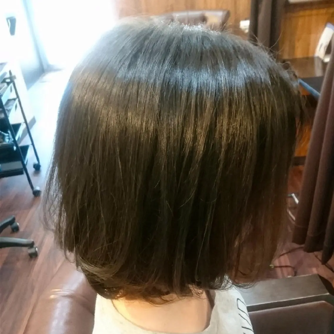 ショート カラー グレージュ ボブ カット ヘアカラー トリートメント ヘッドスパ 美髪 カラーリストのヘアスタイル
