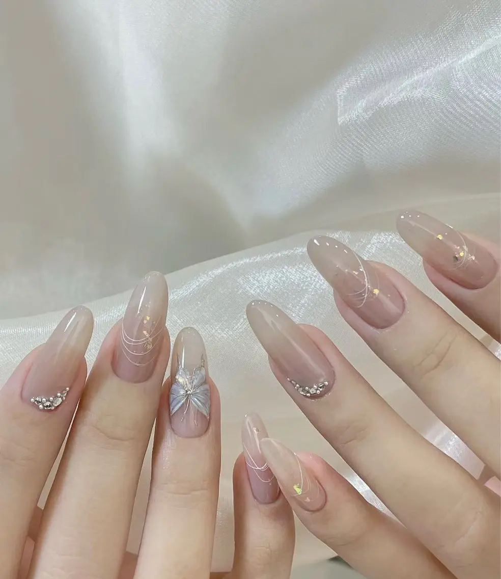 ネイル 長さ出し フットネイル フレンチネイル ジェルネイル ガラスフレンチ ハンドネイル ハンドケア More Glam八王子店のネイルデザイン
