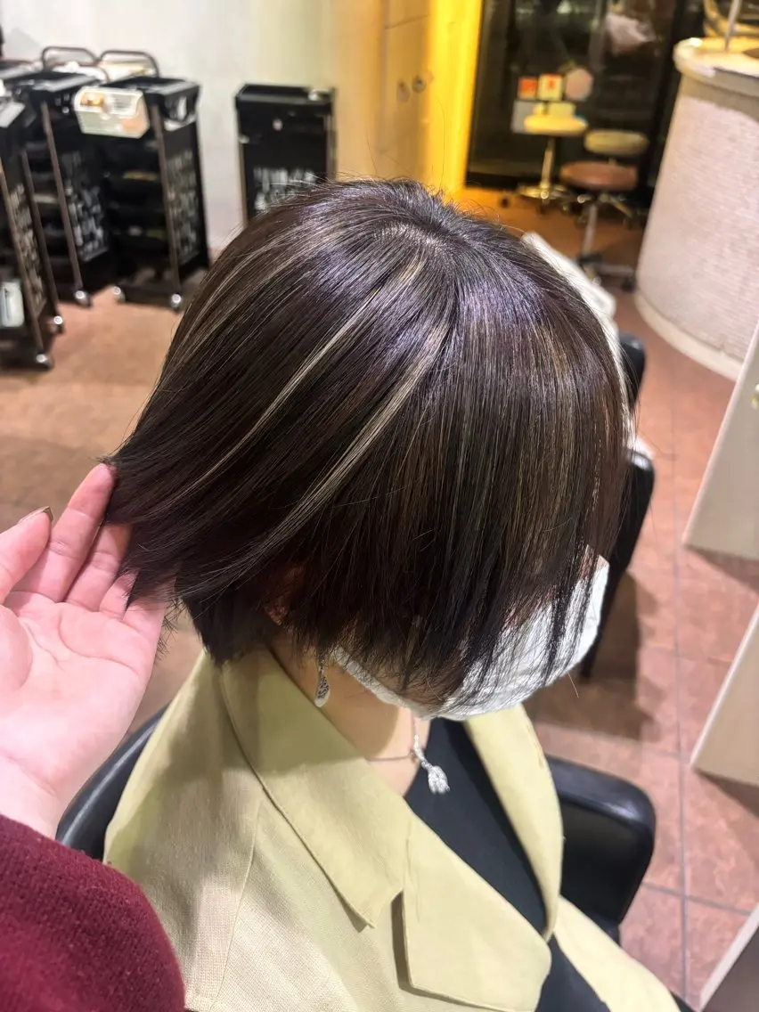 ブリーチオンカラーの写真