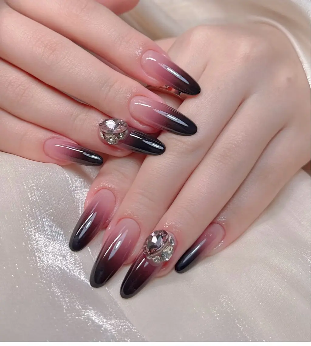 ネイル アートネイル チークネイル 長さ出し フットネイル ジェルネイル ハンドネイル ハンドケア For you. Nail Salonのネイルデザイン