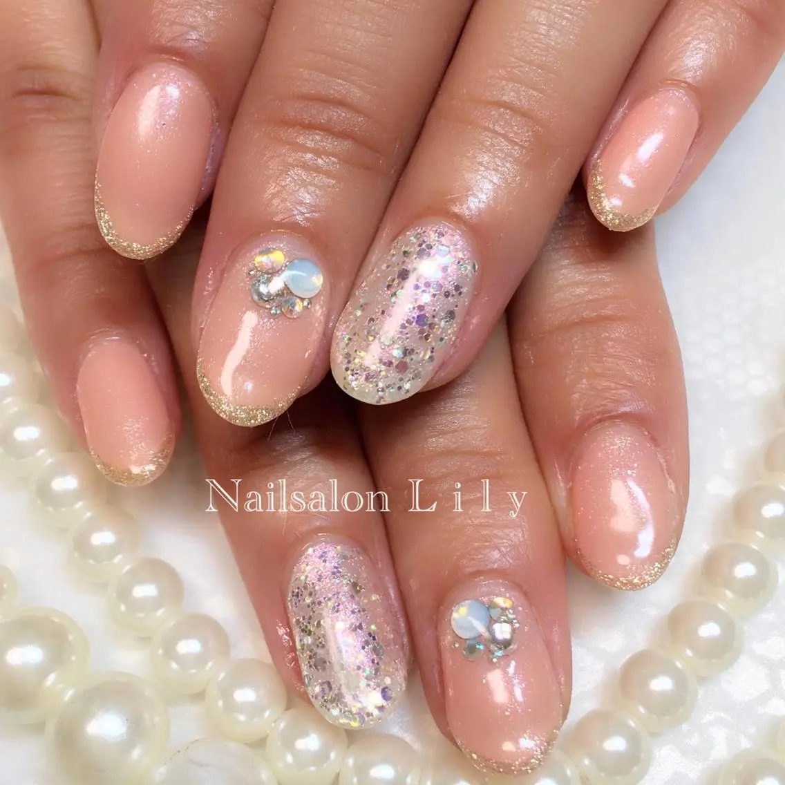 ネイル キラキラネイル Lily*nail 🌻Mii🌻のネイルデザイン