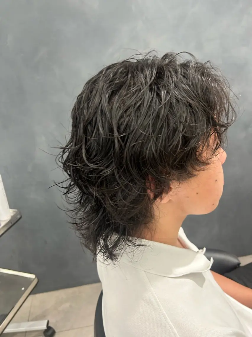 ミディアム パーマ メンズリピート No1⭐️谷口修平のヘアスタイル