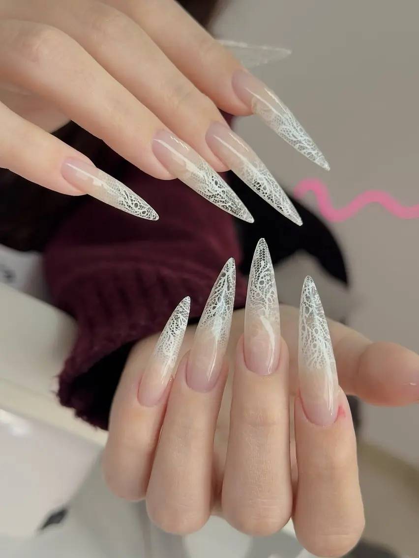 ネイル 長さ出し フレンチネイル グラデーション 韓国ネイル ロングネイル ハンドネイル Josie nail salonのネイルデザイン