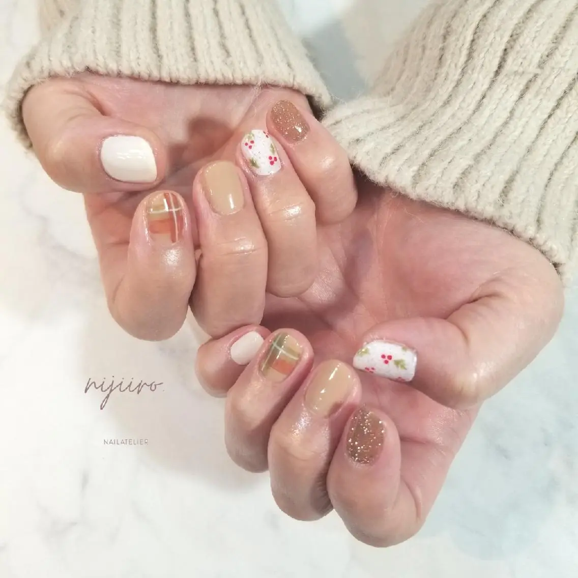 ネイル ハンドネイル nijiiro🌈 サトウのネイルデザイン