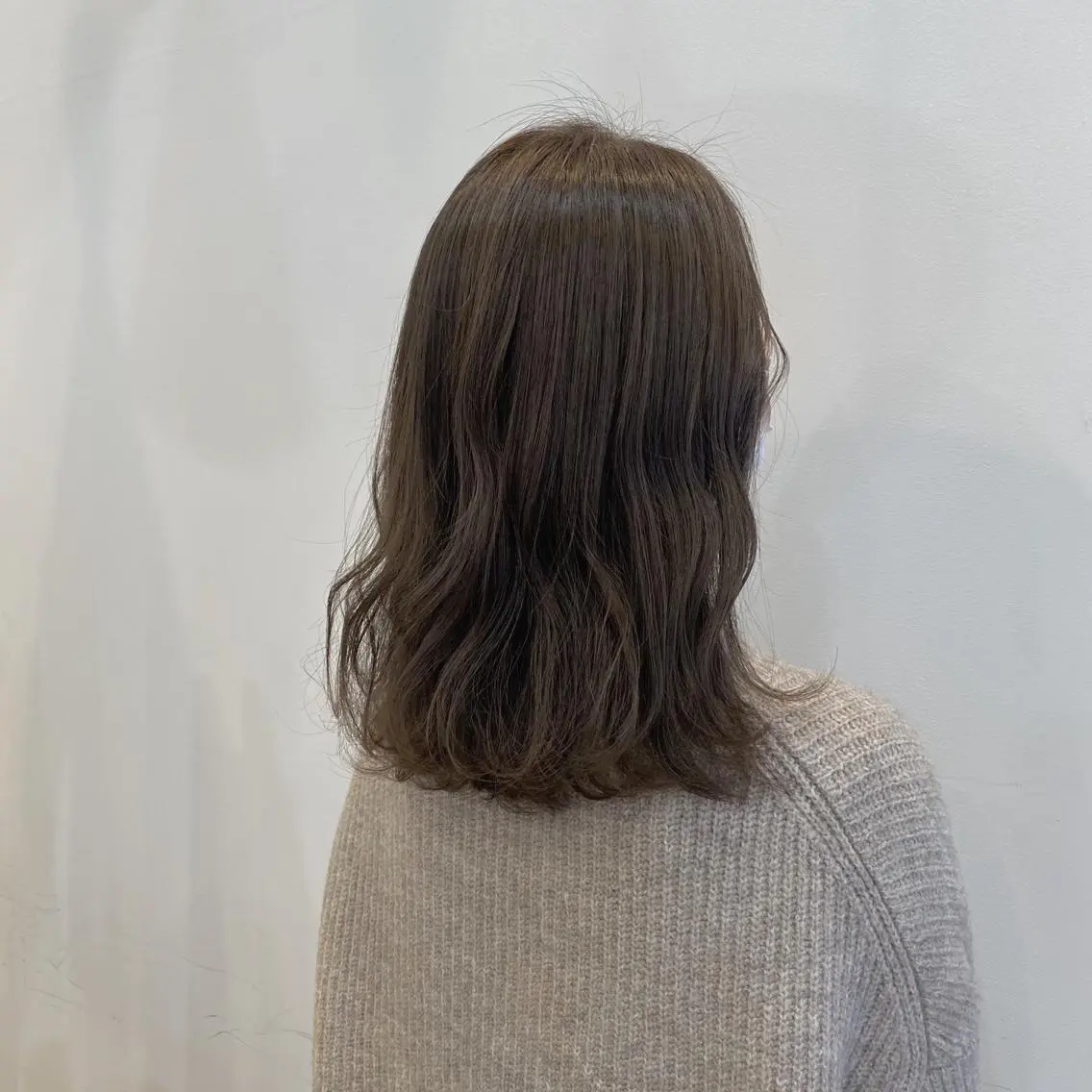 セミロング カラー ブリーチ指名 NO1🌈SAKIのヘアスタイル