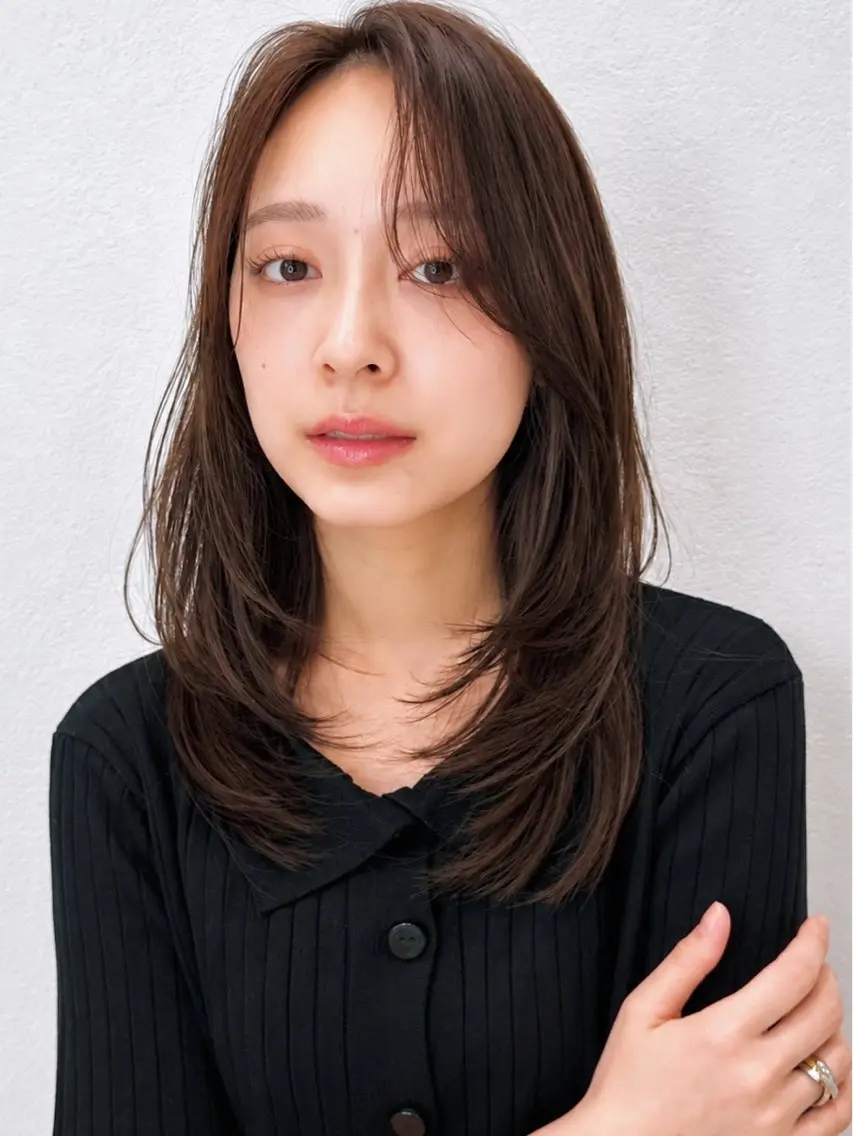 セミロング カラー パーマ kazuki【顔周り ×レイヤーカット】のヘアスタイル
