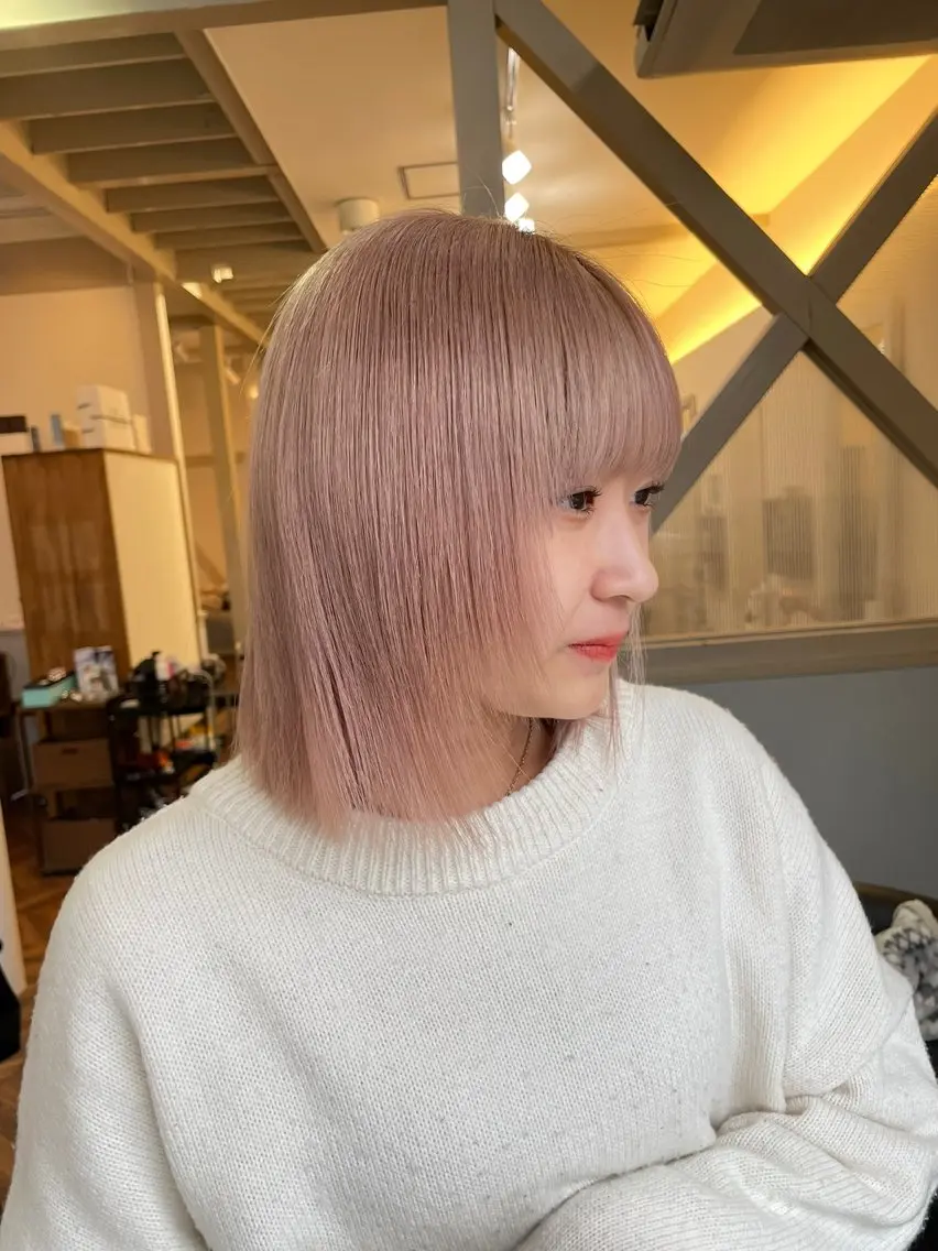 ミディアム ヘアカラー moe🥣ﾚｲﾔｰ ｶｯﾄ/透明感ｶﾗｰのヘアスタイル