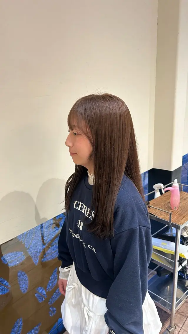 ロング 卒業式のヘアスタイル ヘアカラー 村松 麻菜のヘアスタイル