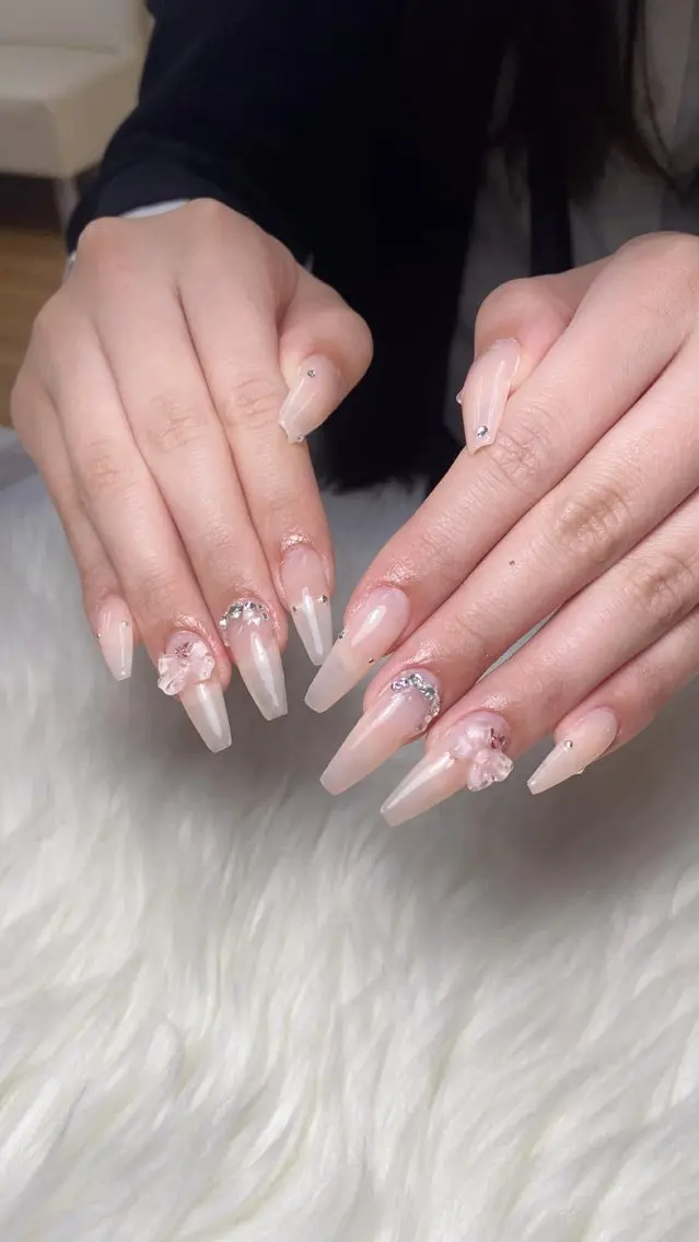 ネイル 桜ネイル フレンチネイル グラデーション 韓国ネイル マグネットネイル ハンドネイル Squen Nail shinjukuのネイルデザイン