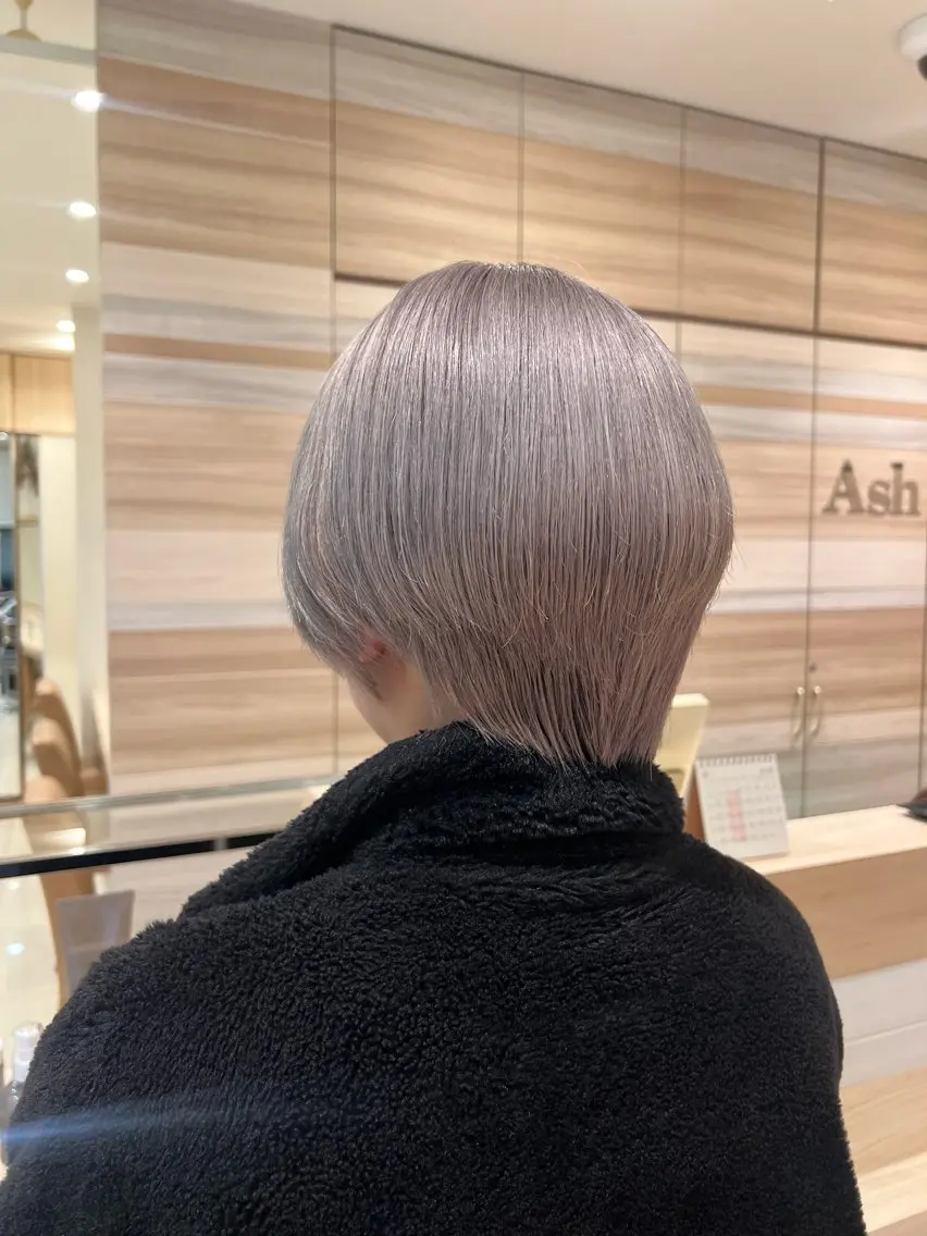 ショート カラー 韓国風🌷✨ 守屋紗希のヘアスタイル