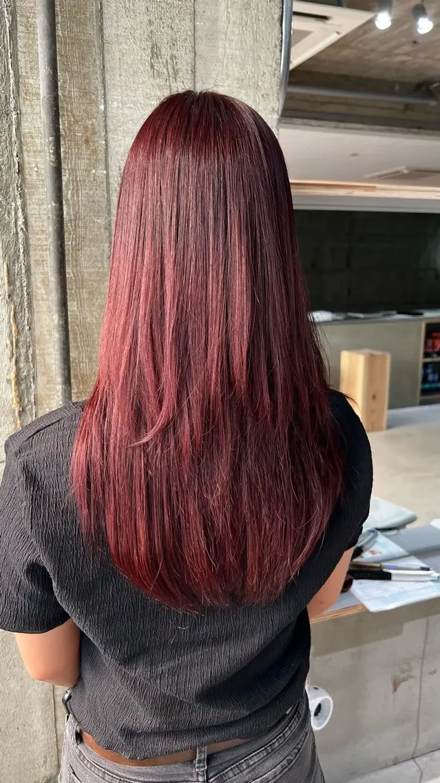カラー ブリーチ ヘアカラー 夏見 柚羽のヘアスタイル