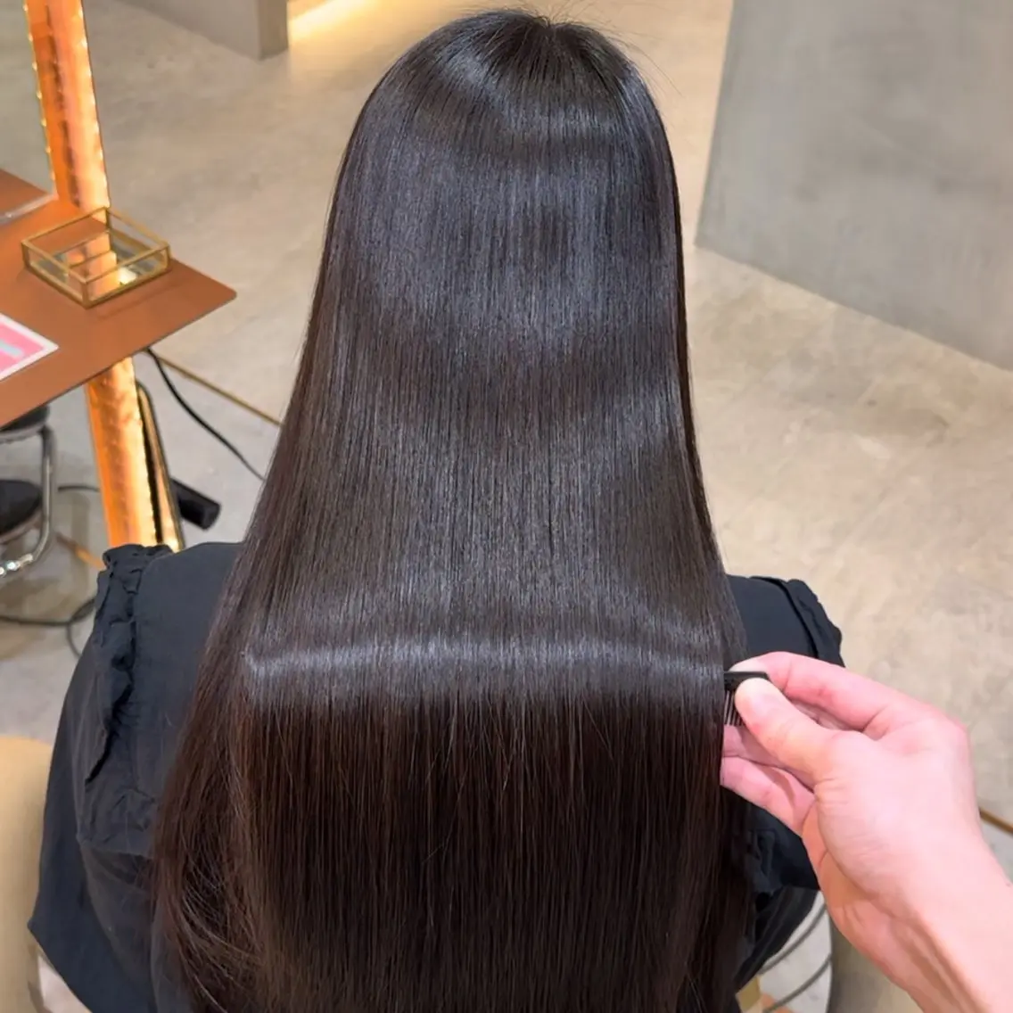 🥑平日限定🥑[髪質改善]美髪矯正+カット+髪質改善oggi otto1stepトリートメントの写真