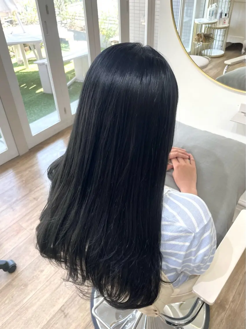 〖オススメはこれ❣️〗𓊆前髪カット✂️➕ダメージ84%カットイルミナカラー🩶𓊇前処理トリートメント付き🫧の写真
