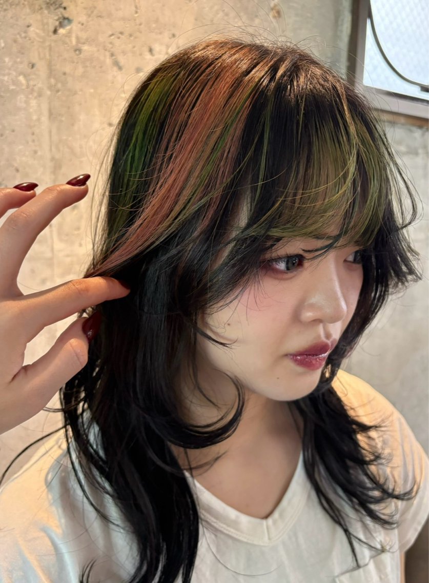 セミロング ヘアカラー トリートメント Cocona🦤 ハイトーン/レイヤーのヘアスタイル