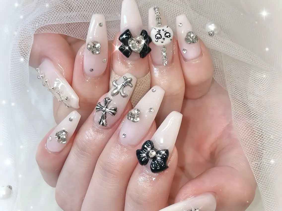 ネイル アートネイル ガーリー 韓国ネイル 持ち込み ニュアンスネイル Rin Nail 新大久保店のネイルデザイン
