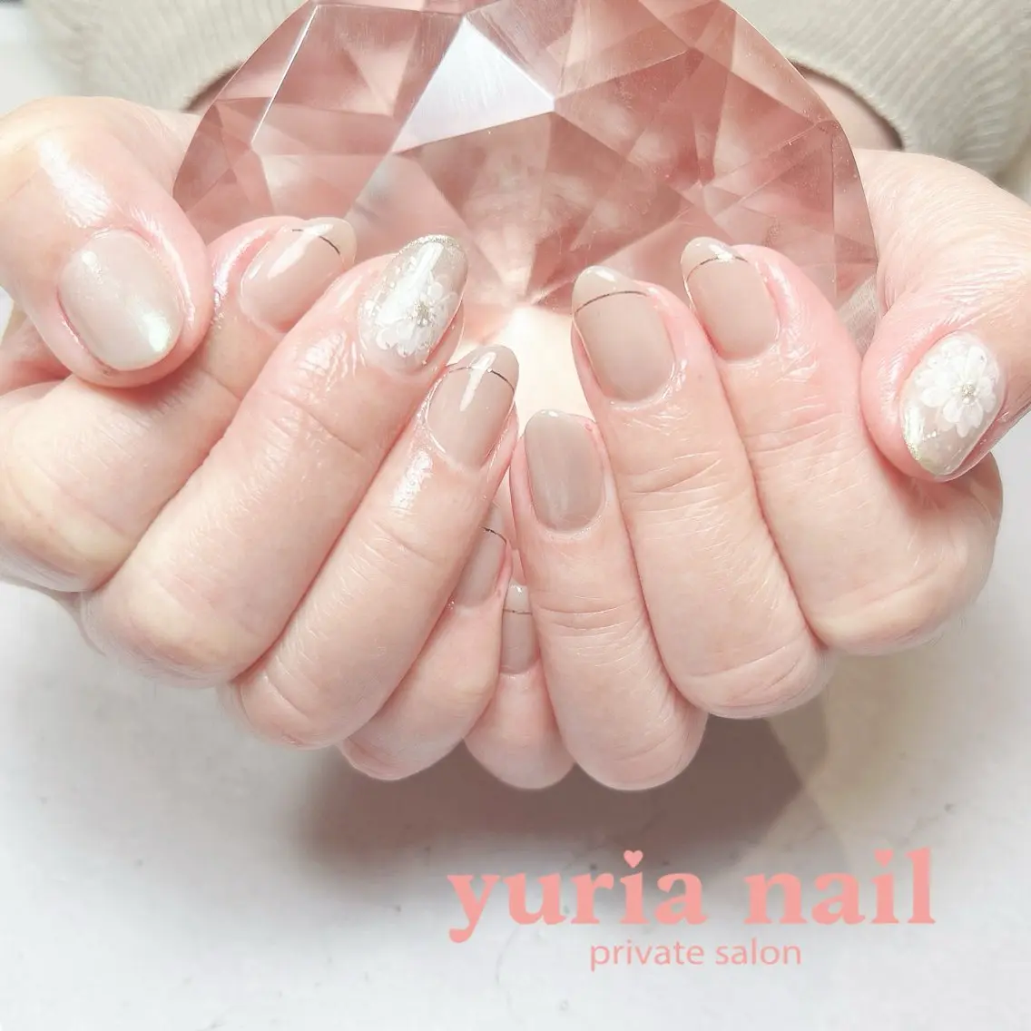 ネイル フラワーネイル フレンチネイル ジェルネイル ハンドネイル 小林 ゆりあのネイルデザイン