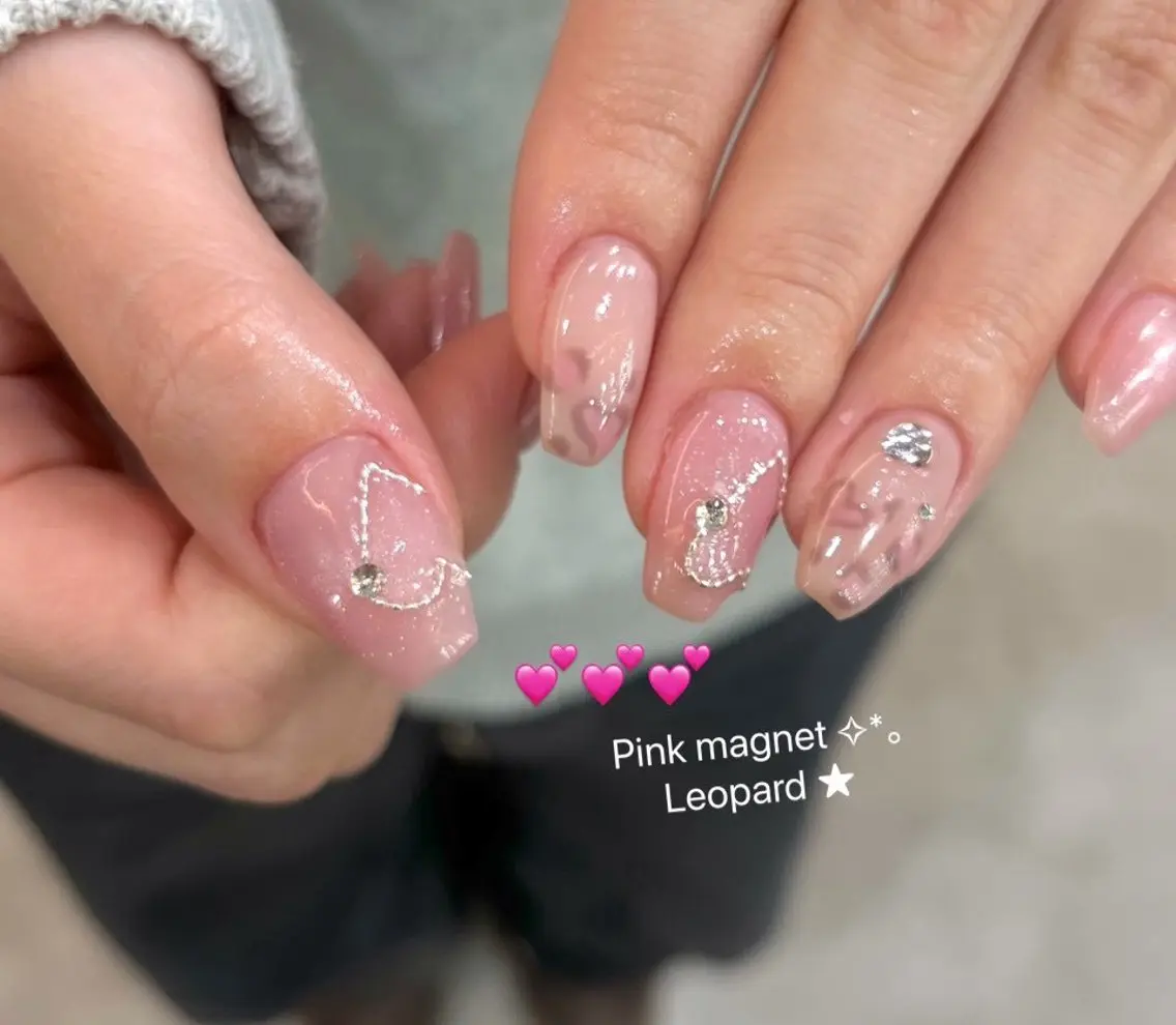 ネイル マグネットネイル ピンク Ibuki 🎀のマツエク・マツパデザイン