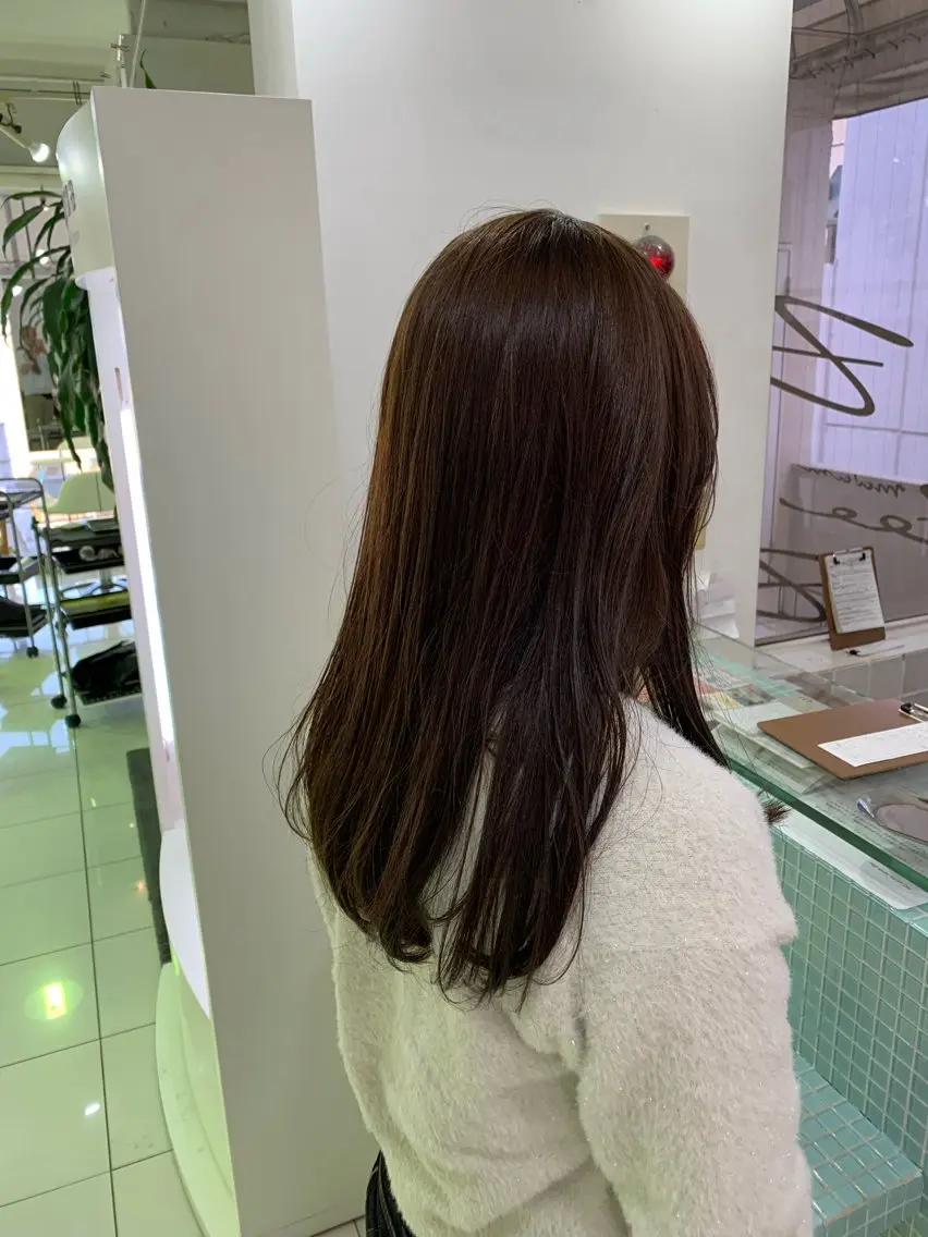 ロング 佐藤 志陽のヘアスタイル
