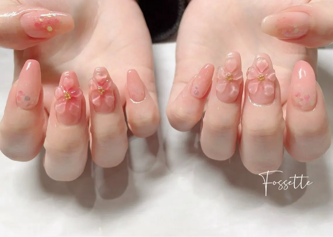 ネイル チークネイル 桜ネイル 入学式 フラワーネイル ぷっくりネイル ハンドネイル nailsalon Fossetteのネイルデザイン