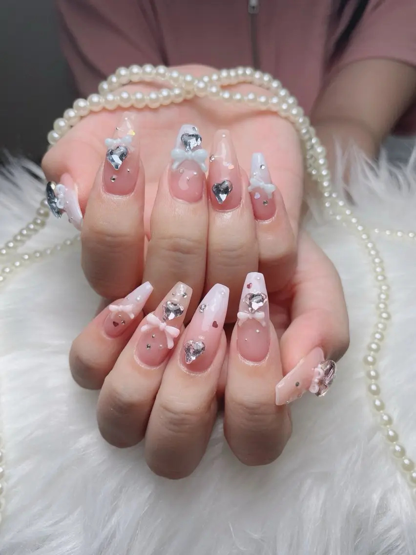 ネイル アートネイル オーロラネイル フラッシュネイル フレンチネイル ジェルネイル Sora nail 長さ出し専門店のネイルデザイン