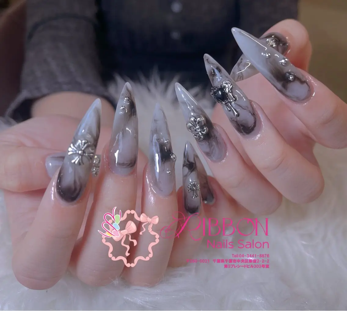 ネイル フレンチネイル ジェルネイル マグネットネイル 持ち込み ニュアンスネイル ハンドネイル Ribbonnail salonのネイルデザイン