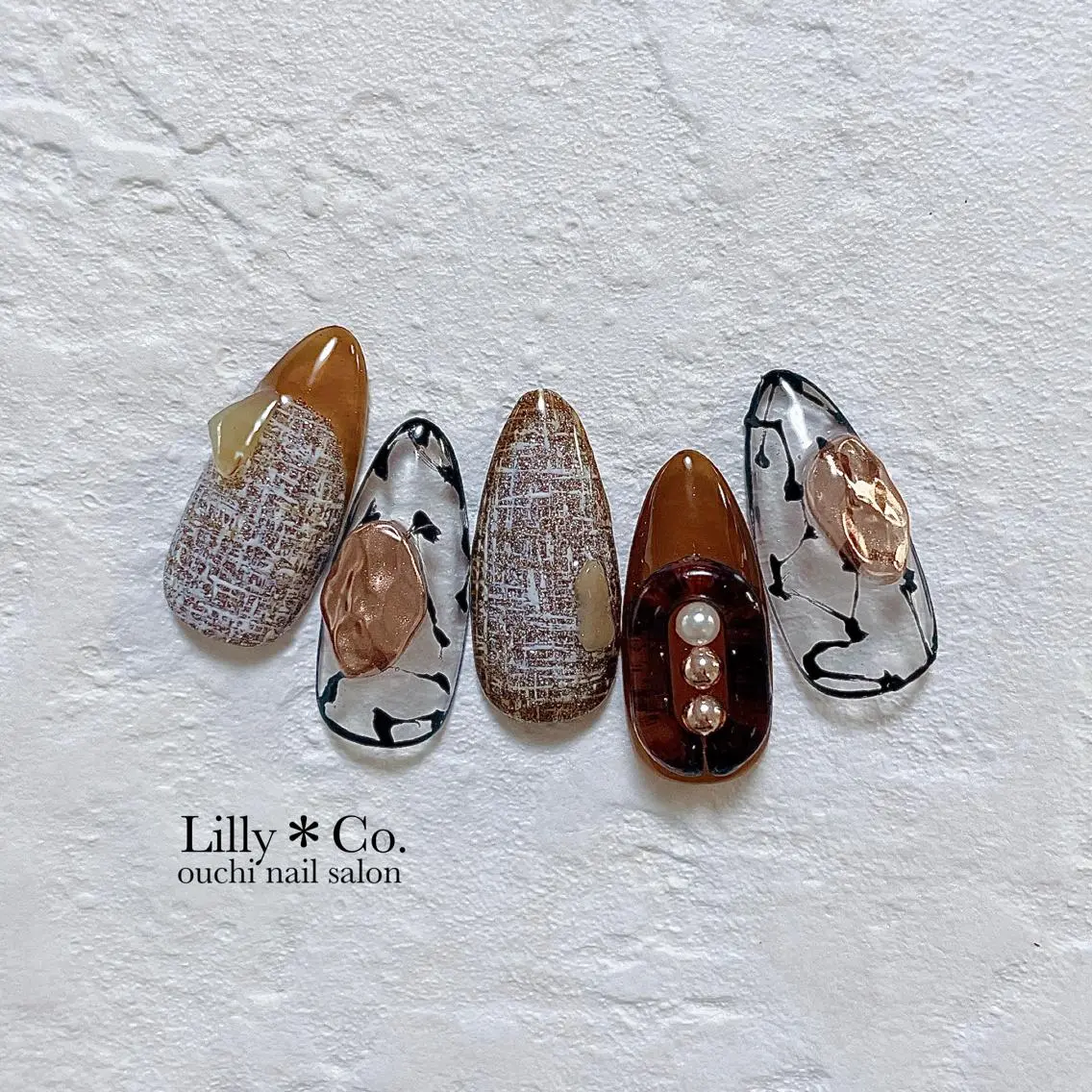ネイル ツイードネイル ハンドネイル ハンドケア Lilly Co.のネイルデザイン