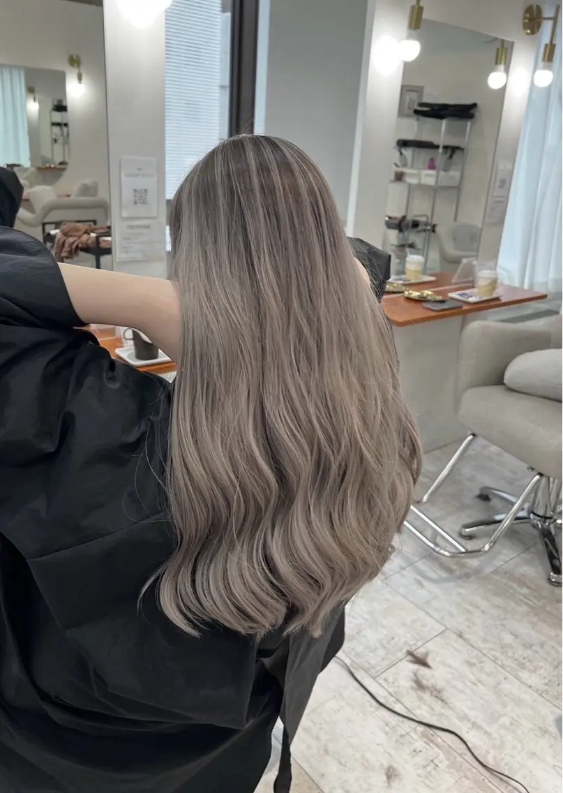 ロング カラー バレイヤージュ グレージュ レイヤーカット 指名数No.1 /NAOYAのヘアスタイル