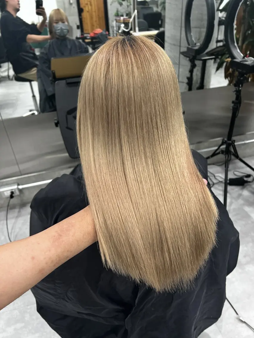 セミロング カラー 髪質改善 縮毛矯正 トリートメント 酸性ストレート 酸熱トリートメント welring hair salonのヘアスタイル