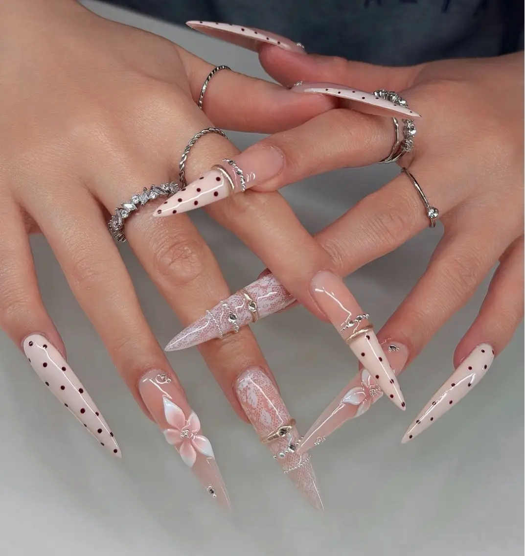 ネイル チークネイル 長さ出し フラッシュネイル フレンチネイル グラデーション ハンドネイル Lenie Nail Salonのネイルデザイン