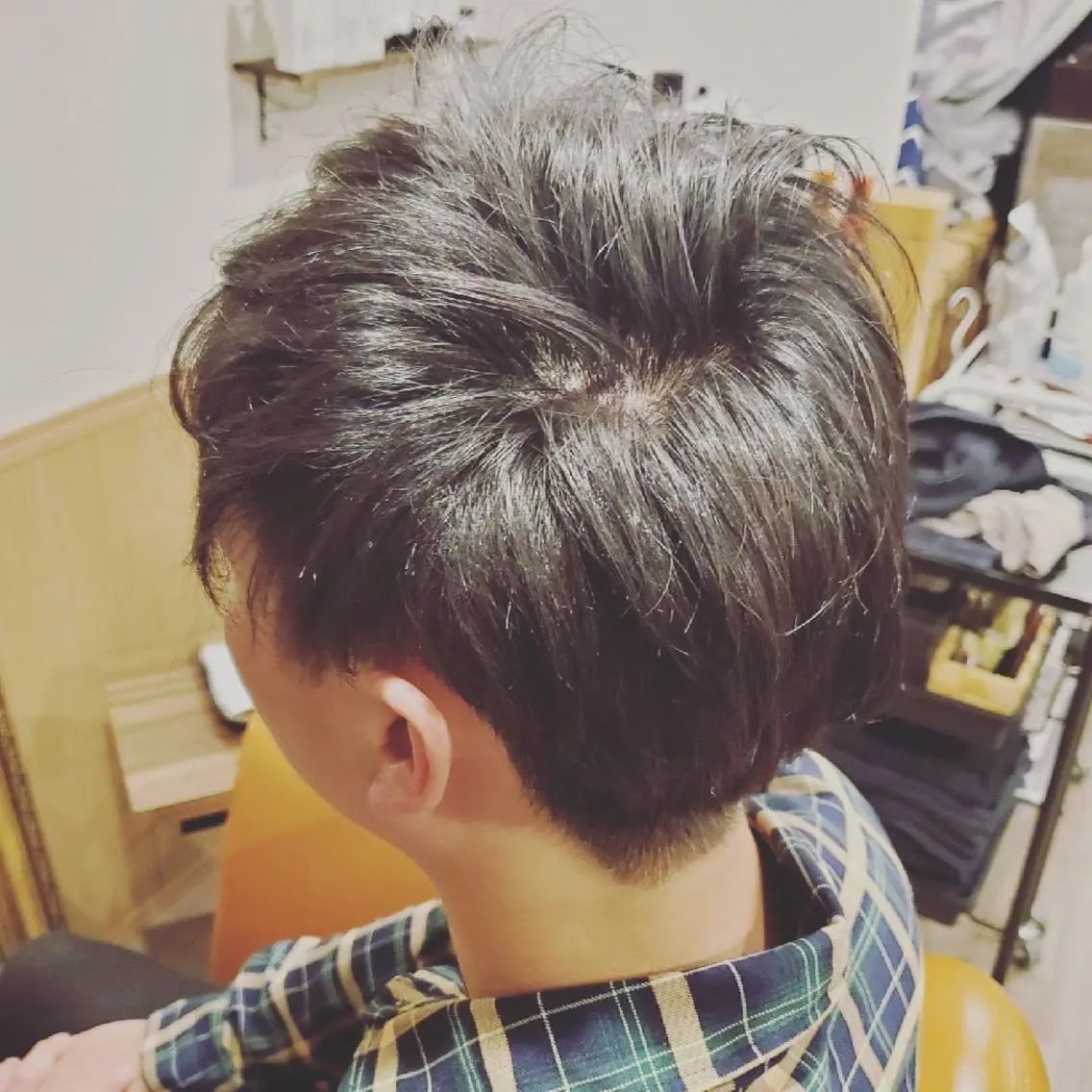 ショート メンズ メンズパーマ 外国人風カラー トリートメント カット トリートメント spa hair ark 富井直美のヘアスタイル