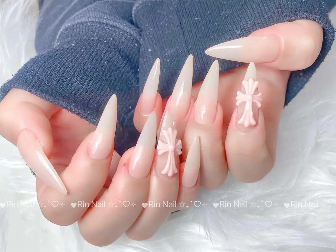 ネイル オーロラネイル ブルー フットネイル ジェルネイル 氷ネイル・うるうるネイル ハンドネイル Rin Nail 新大久保店のネイルデザイン