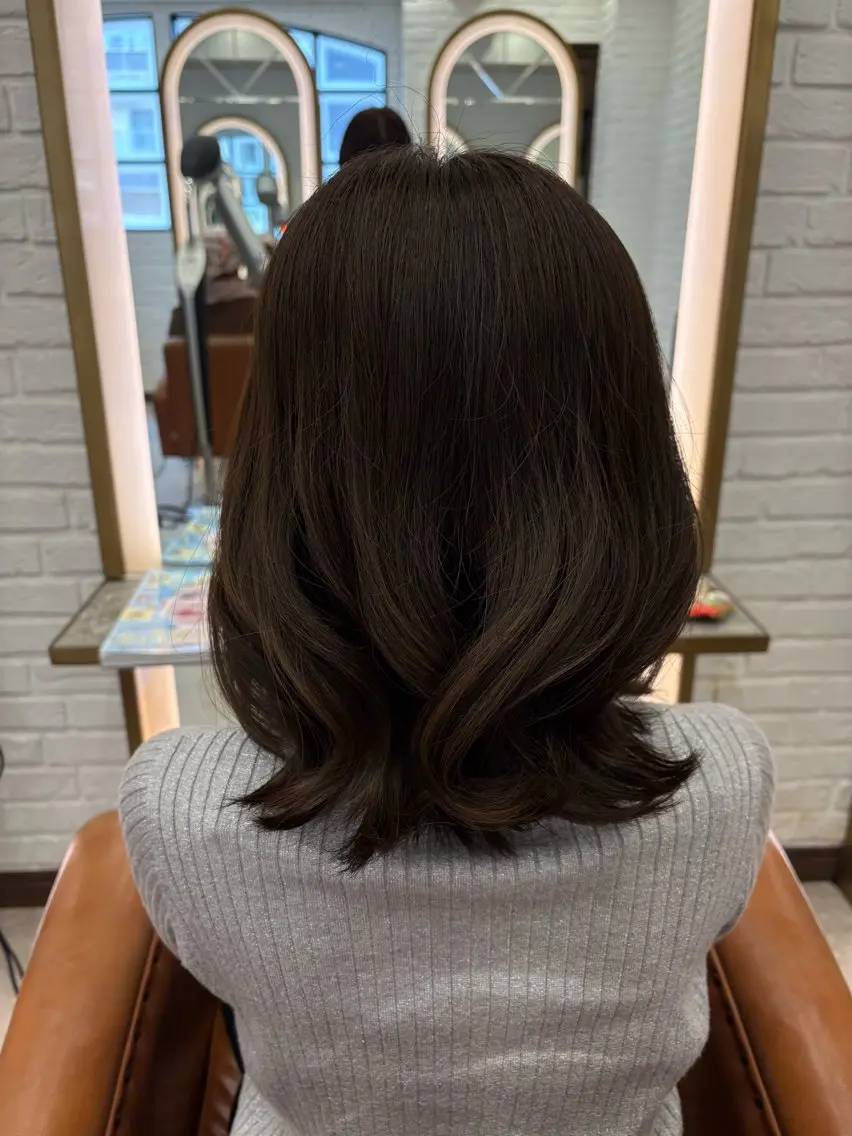 カラー ヘアカラー 湯浅 菜月のヘアスタイル