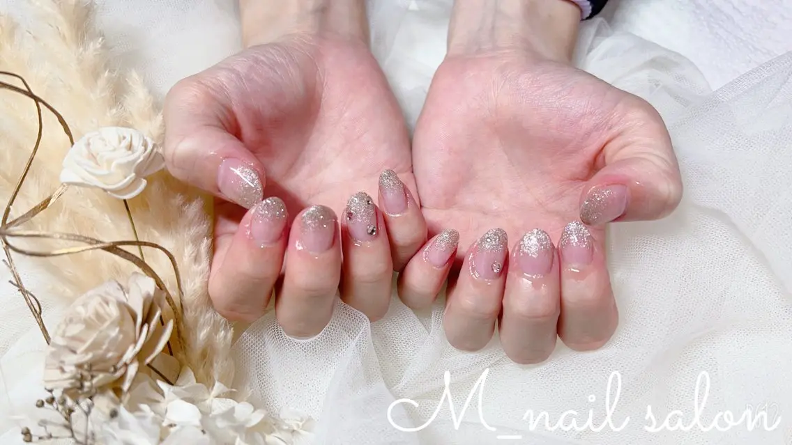ネイル シンプルネイル M_ nail salonのネイルデザイン
