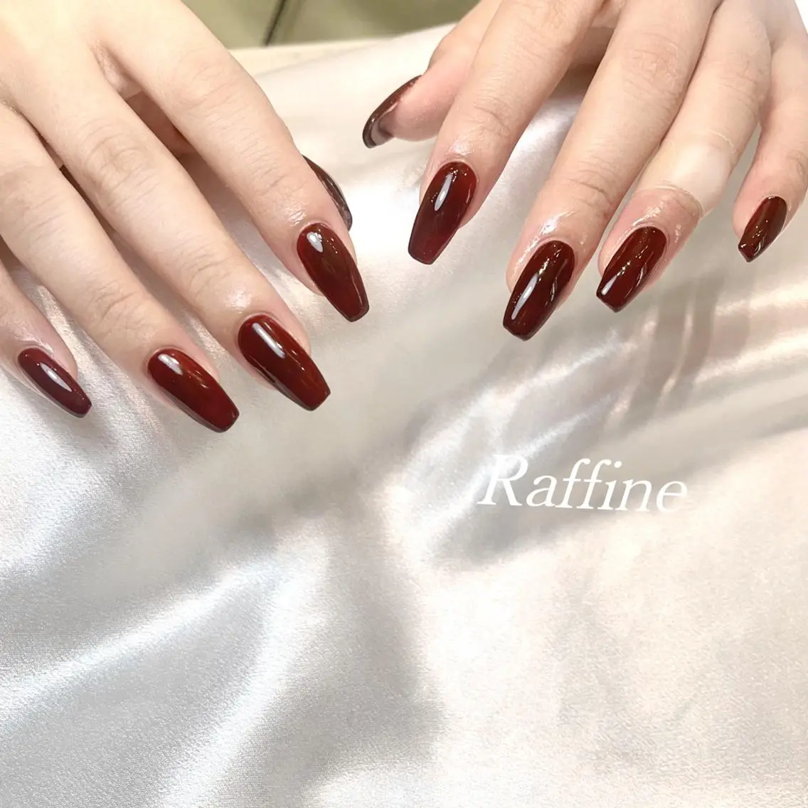 ネイル RAFFINE haru🦋🩵のネイルデザイン