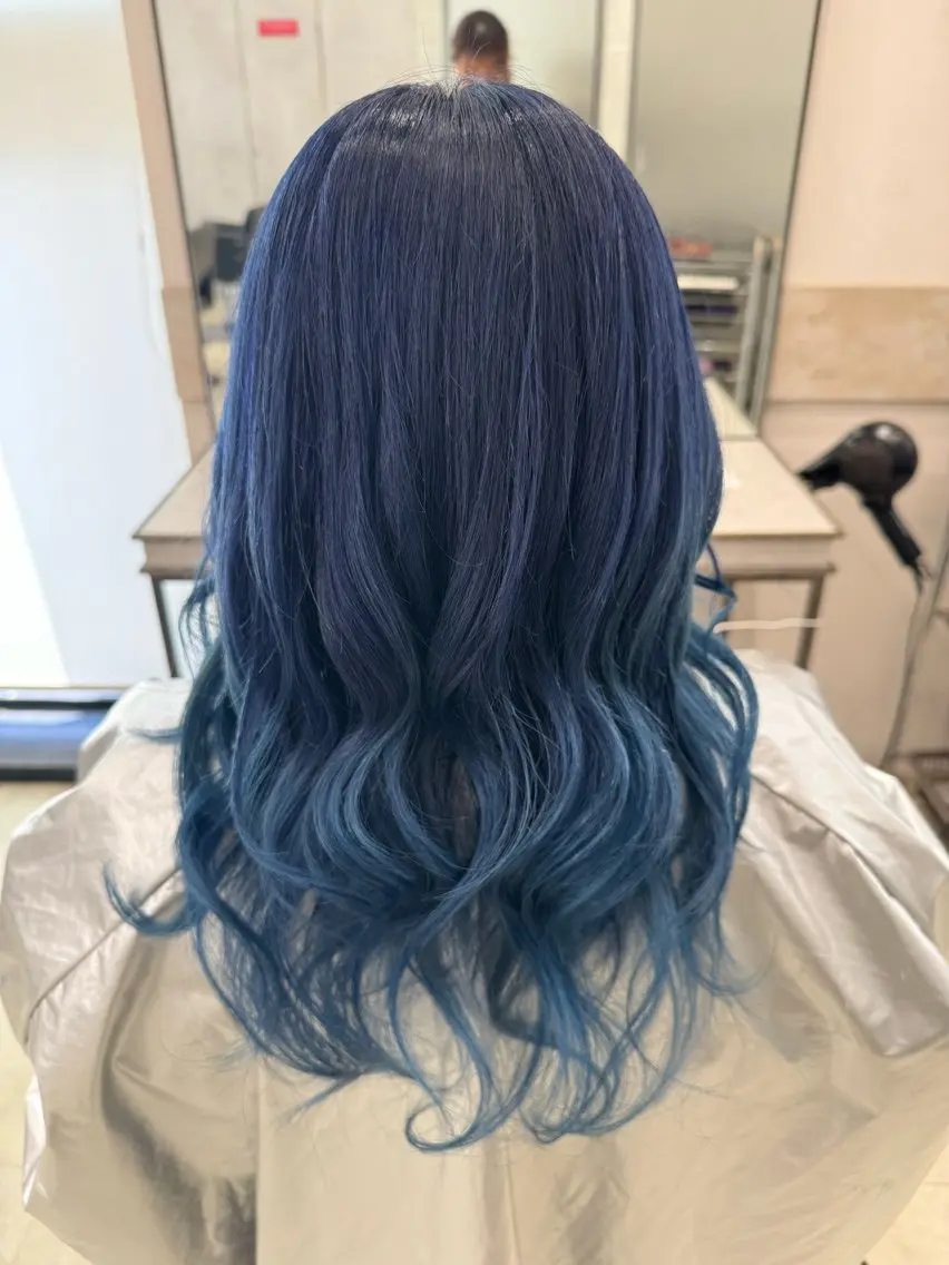 ロング カラー ブルーカラー グラデーションカラー カット ヘアカラー トリートメント 透明感カラー✨艶髪 制作🌱山根あゆみのヘアスタイル