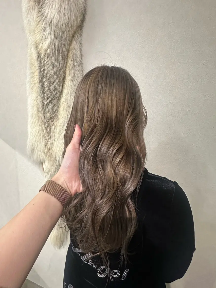 ロング カラー ヘアカラー 大石 楓のヘアスタイル