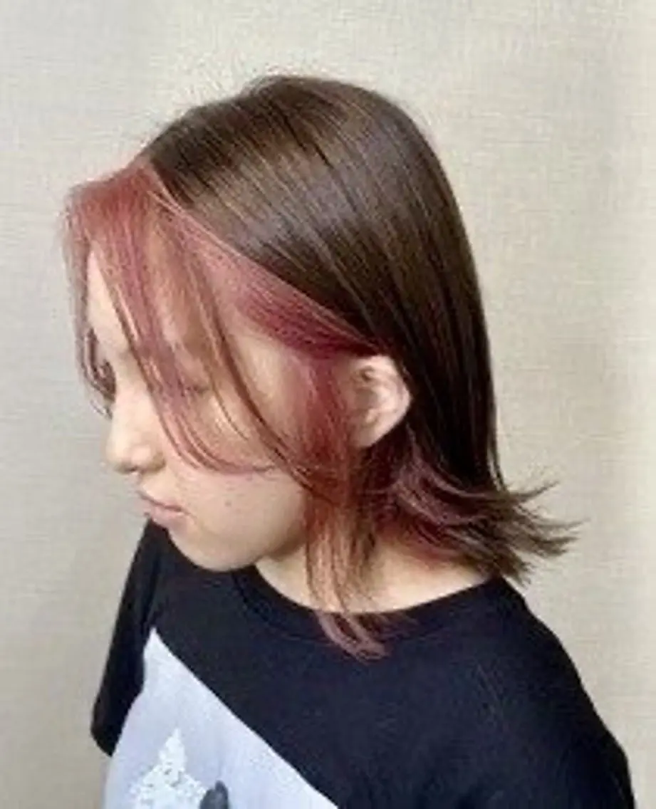 ミディアム カラー ミストバング フェイスフレーミング 樋川 早紀のヘアスタイル